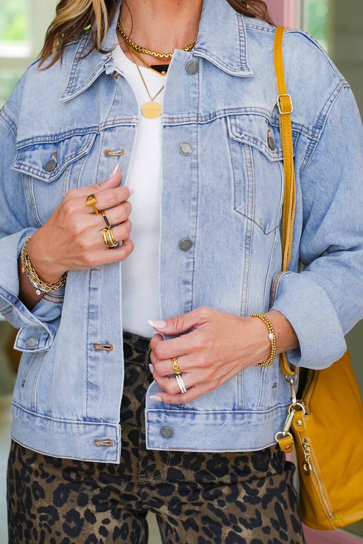 Veveret Light Wash Long Sleeve Truckers Jacket - Freckled Poppy