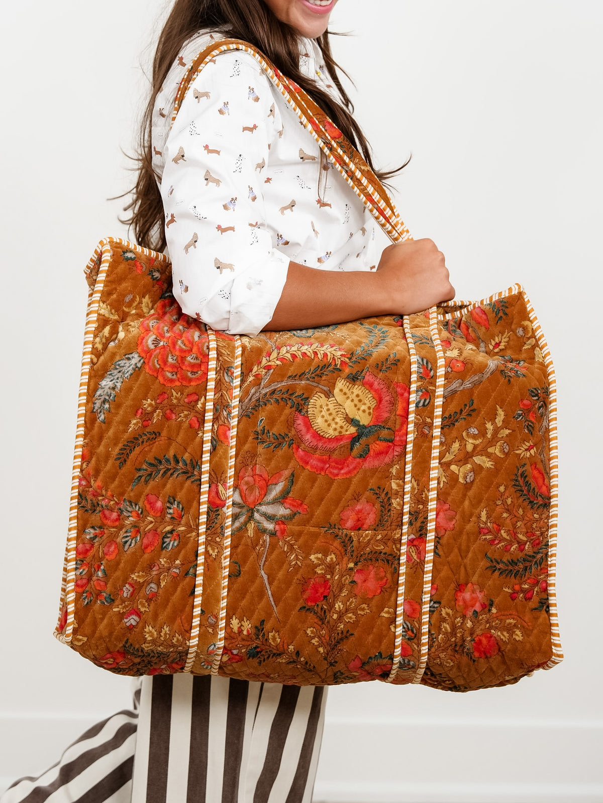 POL Botanical Velvet Quilted Tote Bag - Freckled Poppy