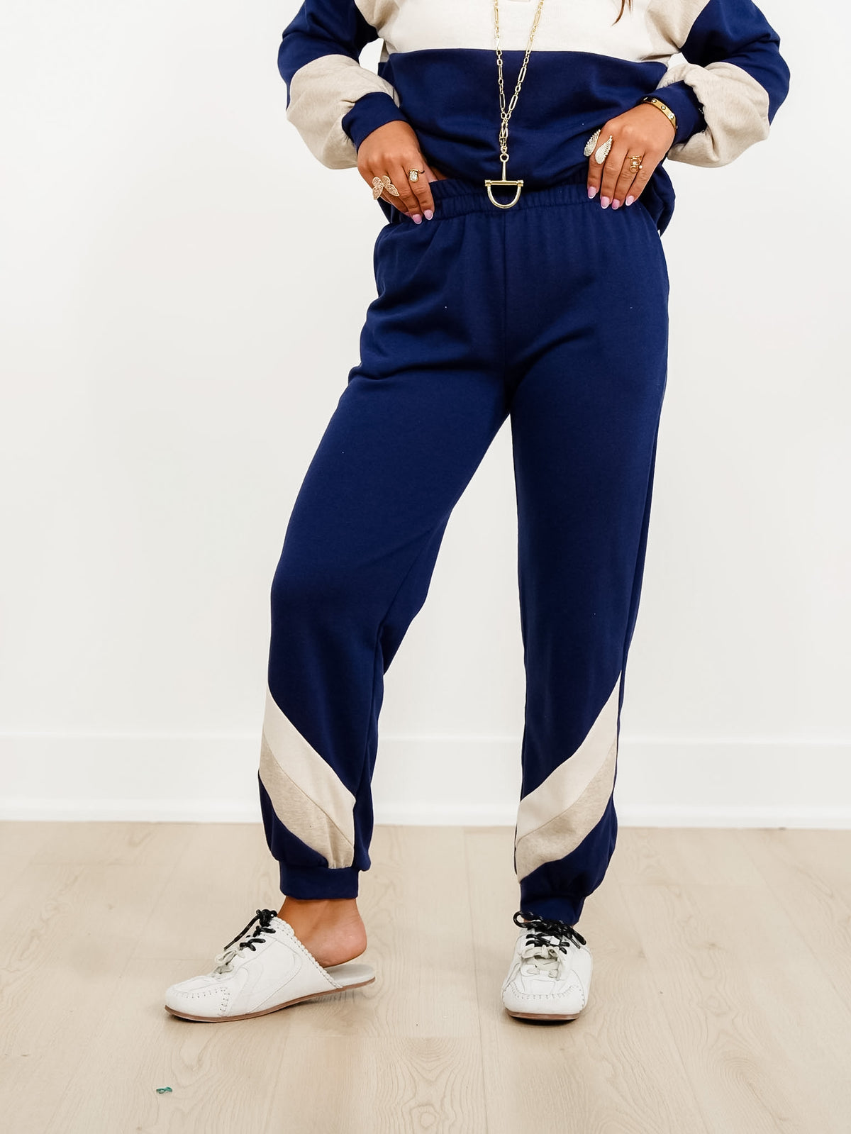 Plus/Reg Color Block Long Sleeve Pullover and Sweatpants Set - Freckled Poppy