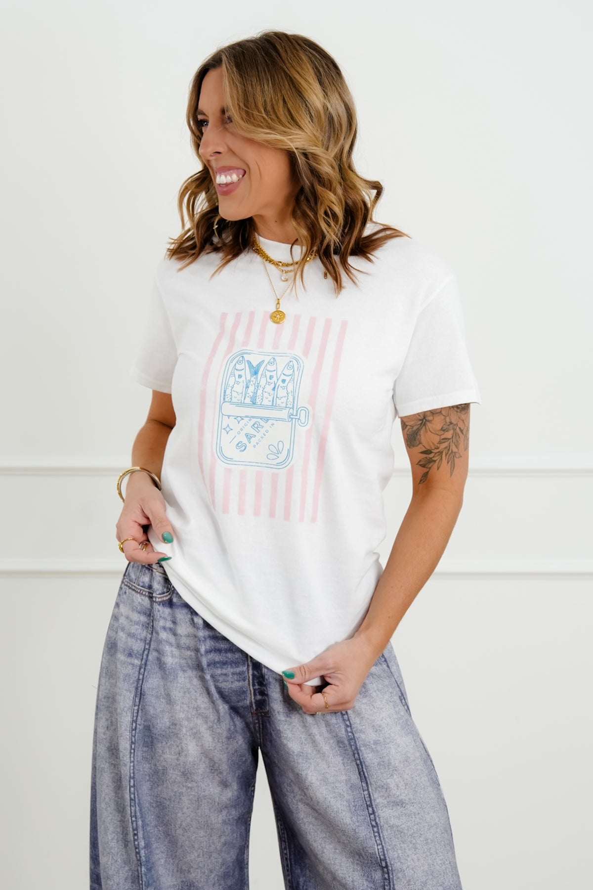 Plus/Reg Short Sleeve "Sardine" Graphic Tee - Freckled Poppy