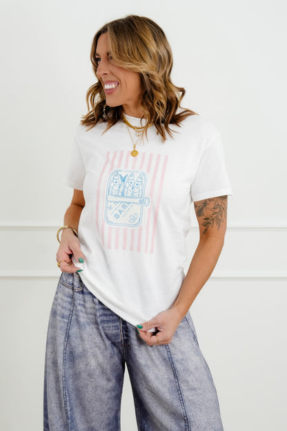 Plus/Reg Short Sleeve "Sardine" Graphic Tee - Freckled Poppy