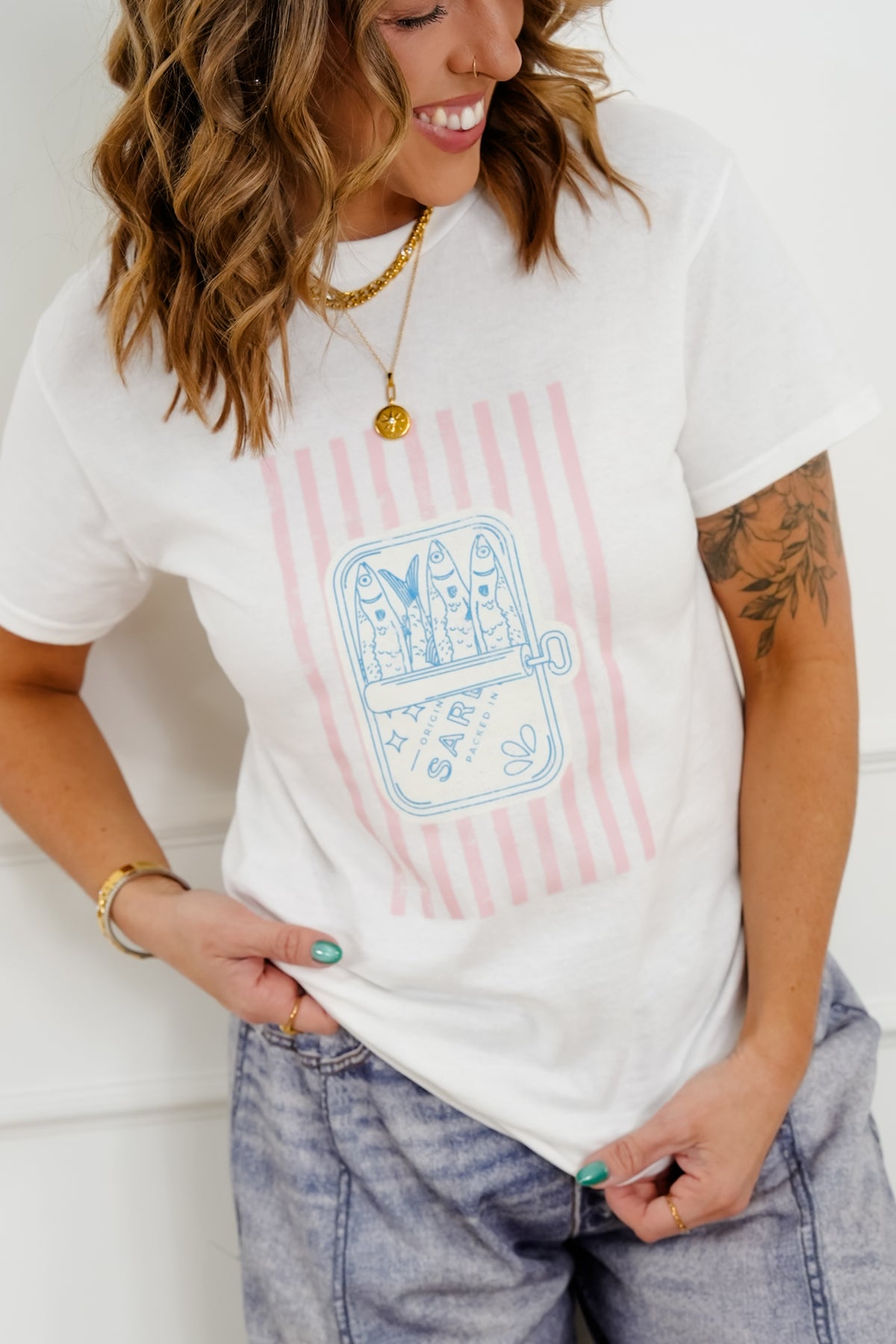Plus/Reg Short Sleeve "Sardine" Graphic Tee - Freckled Poppy