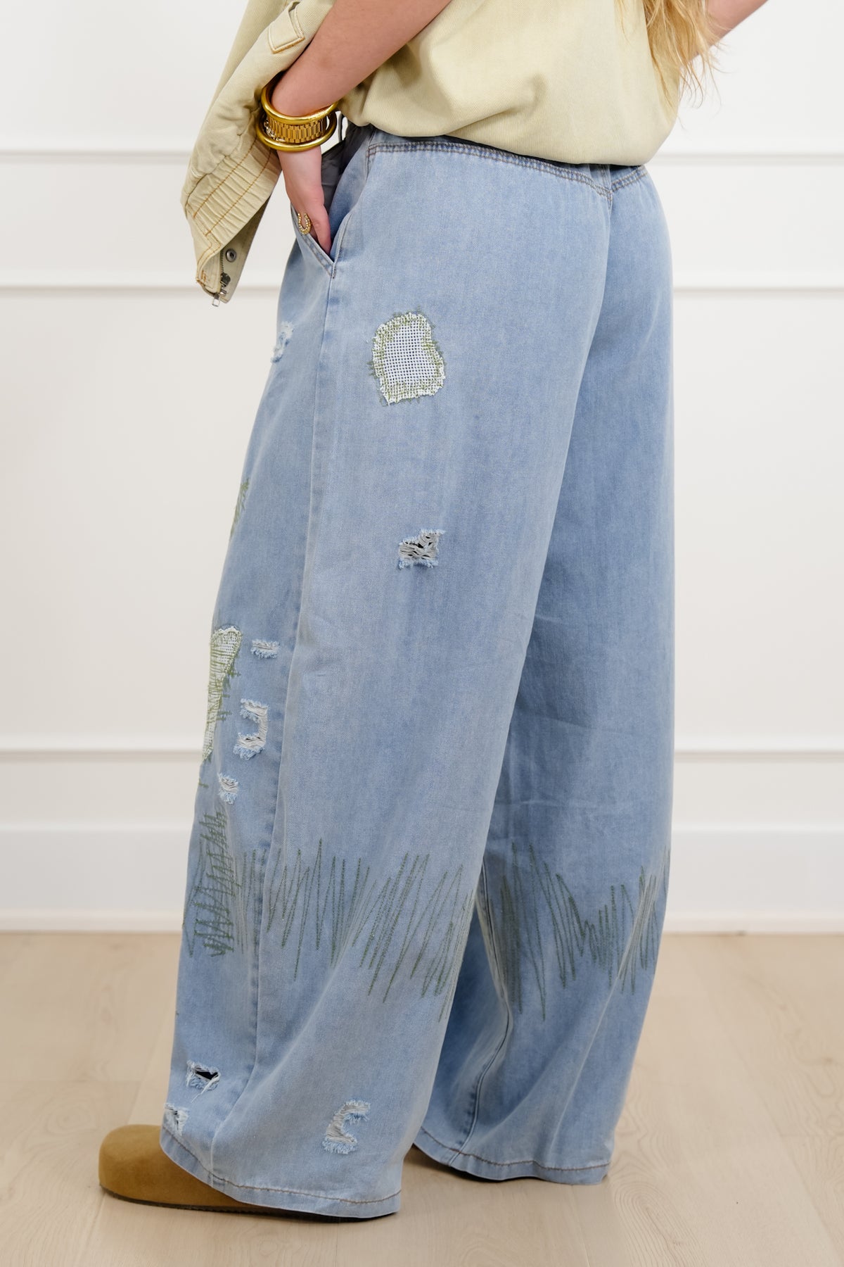 POL Light Wash Twill Wide Leg Pants with Patches - Freckled Poppy