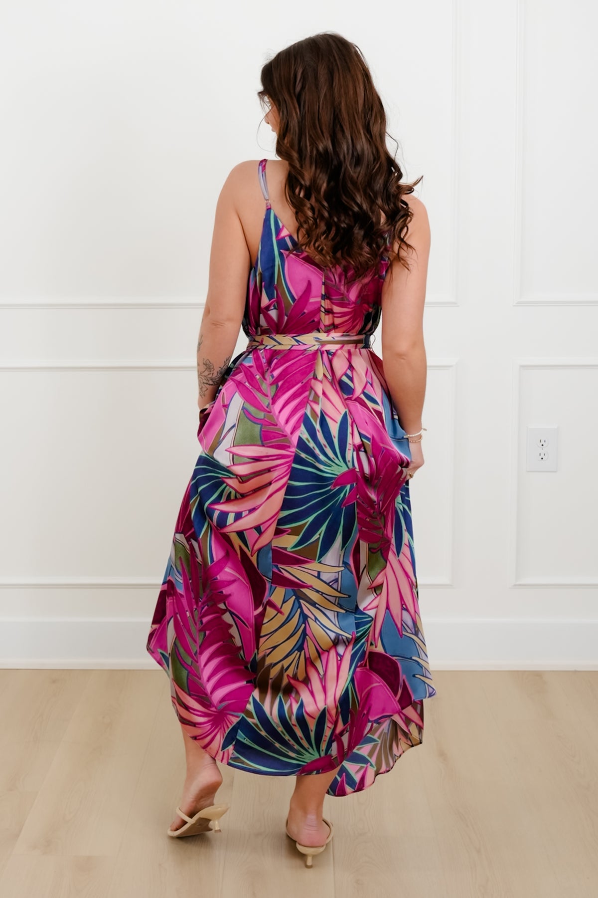 Tropical Printed Sleeveless Maxi Dress with Pockets - Freckled Poppy