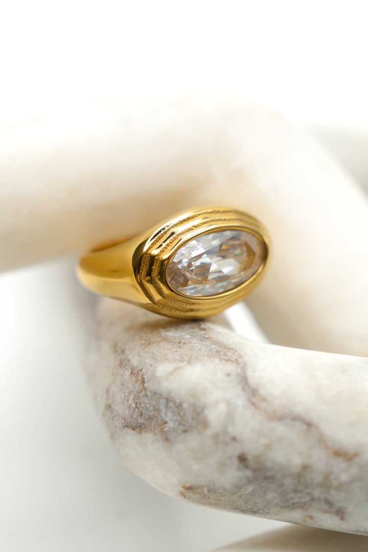Chansutt Pearls Carly Ring - Freckled Poppy