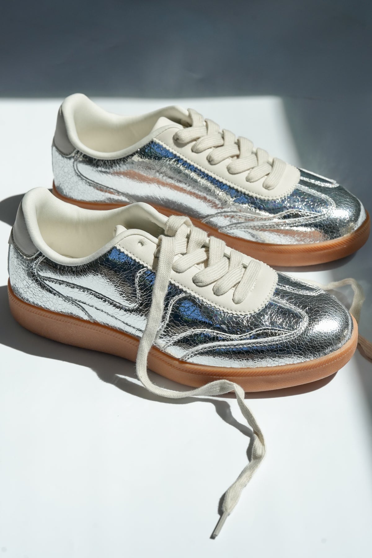 Metallic Cracked Vegan Leather Low Top Sneaker - Freckled Poppy