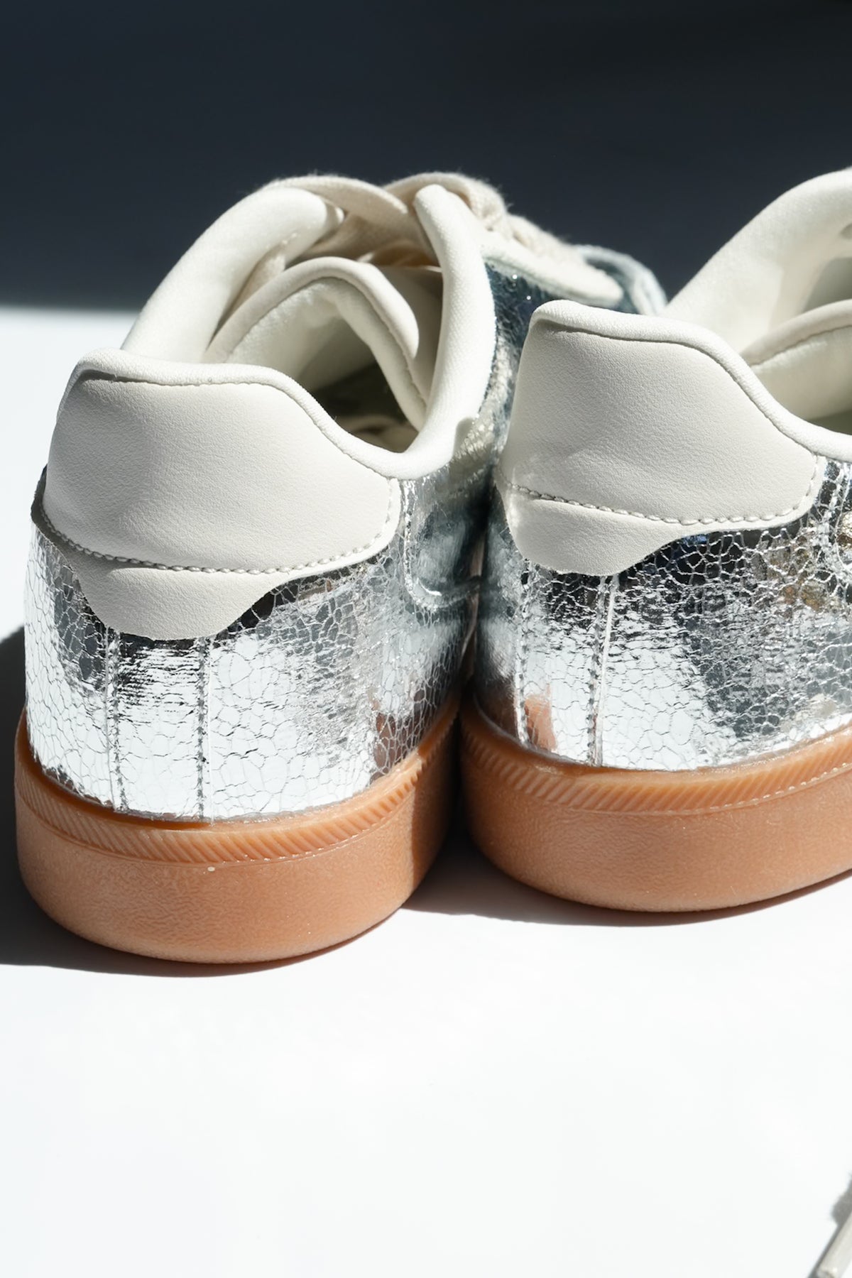 Metallic Cracked Vegan Leather Low Top Sneaker - Freckled Poppy
