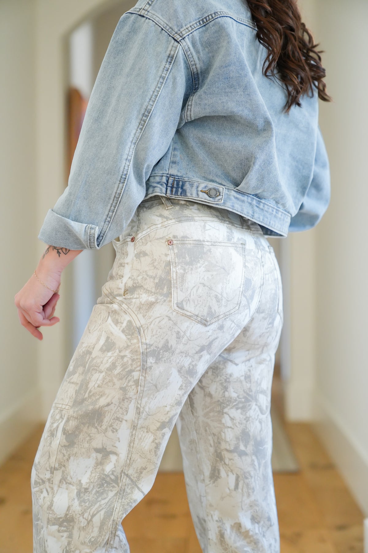 Restock! Saige High Rise Sand Tummy Control Barrel Camo Jeans - Freckled Poppy