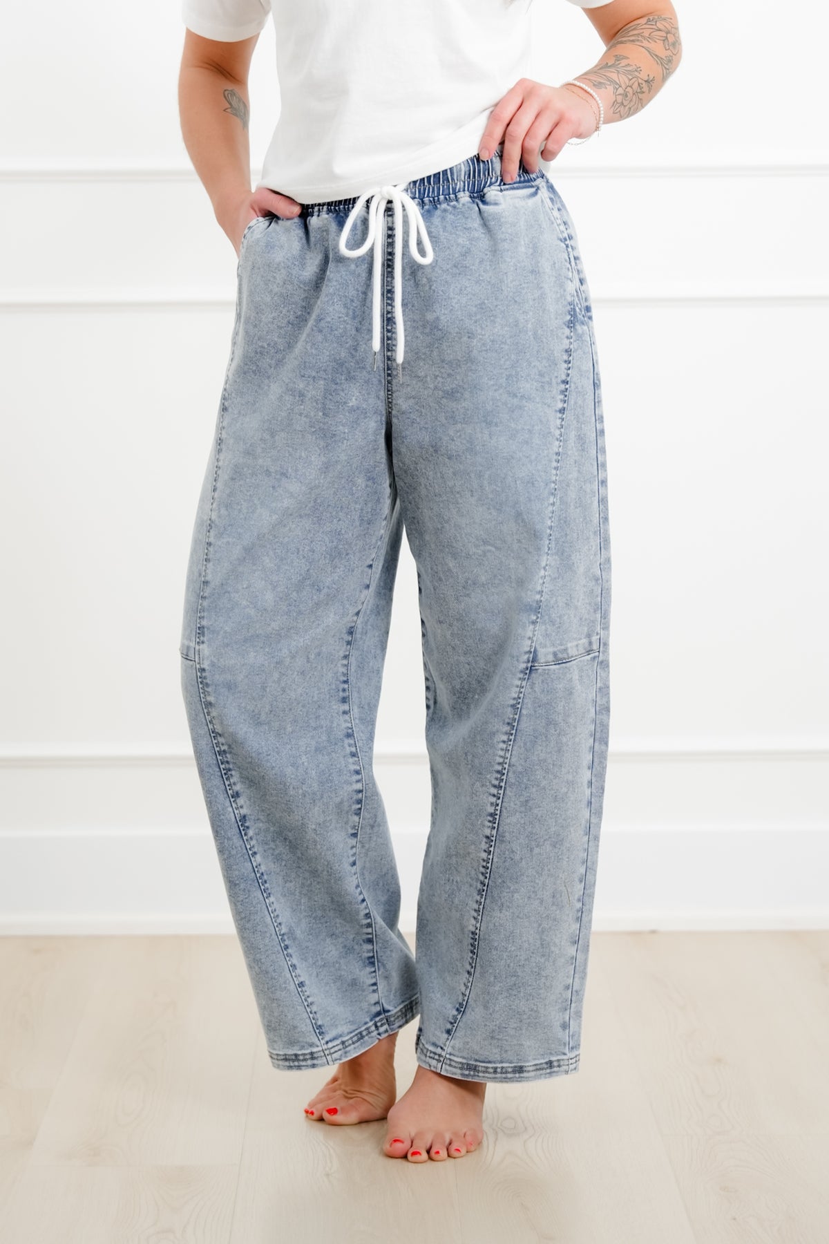 Risen Mid Rise Light Wash Elastic Waistband Barrel Jeans with Front Seam - Freckled Poppy
