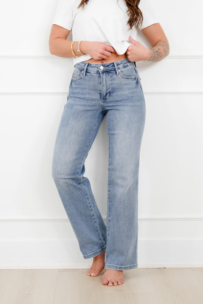 Judy Blue Petite/Reg The Karly Mid Rise Medium Vintage Wash Tummy Control Straight Leg Jeans - Freckled Poppy