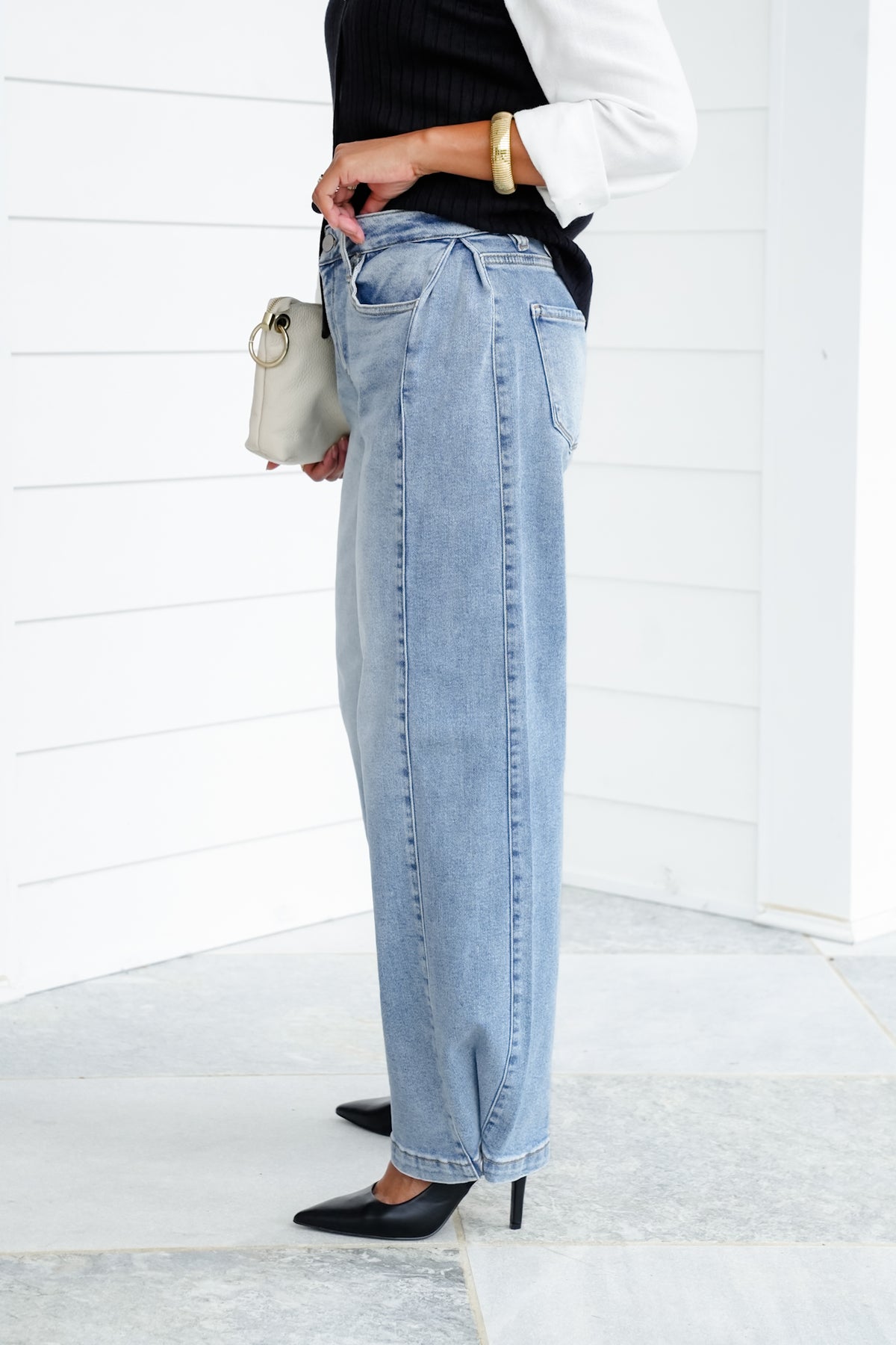 Risen Mid Rise Medium Wash Wide Leg Jeans with Leg Snap For Barrel Fit - Freckled Poppy