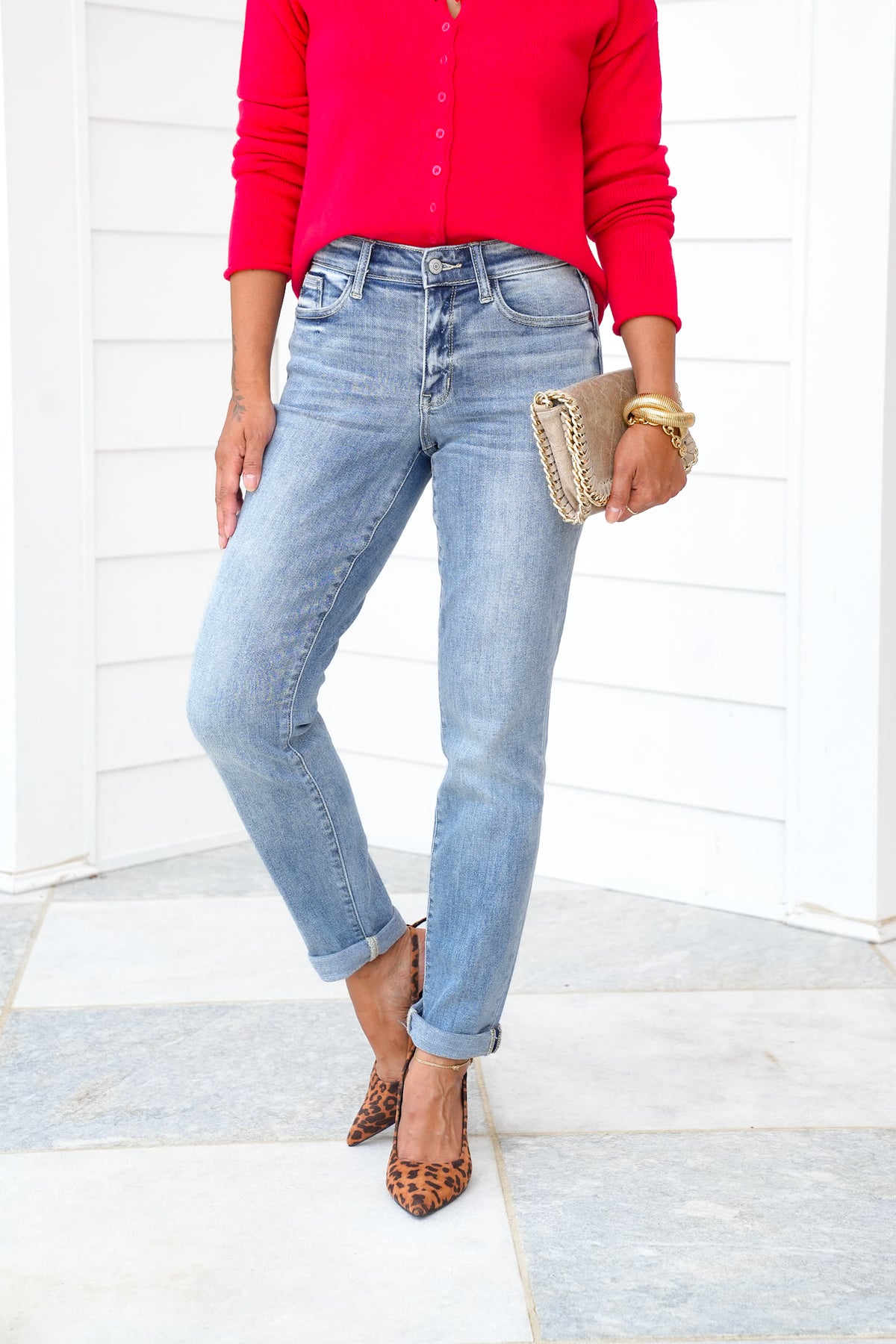 Judy Blue Work From Home Mid Rise Bleach Washed Boyfriends - Freckled Poppy
