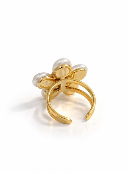 Sweet Caroline Pearl Flower Ring - Freckled Poppy