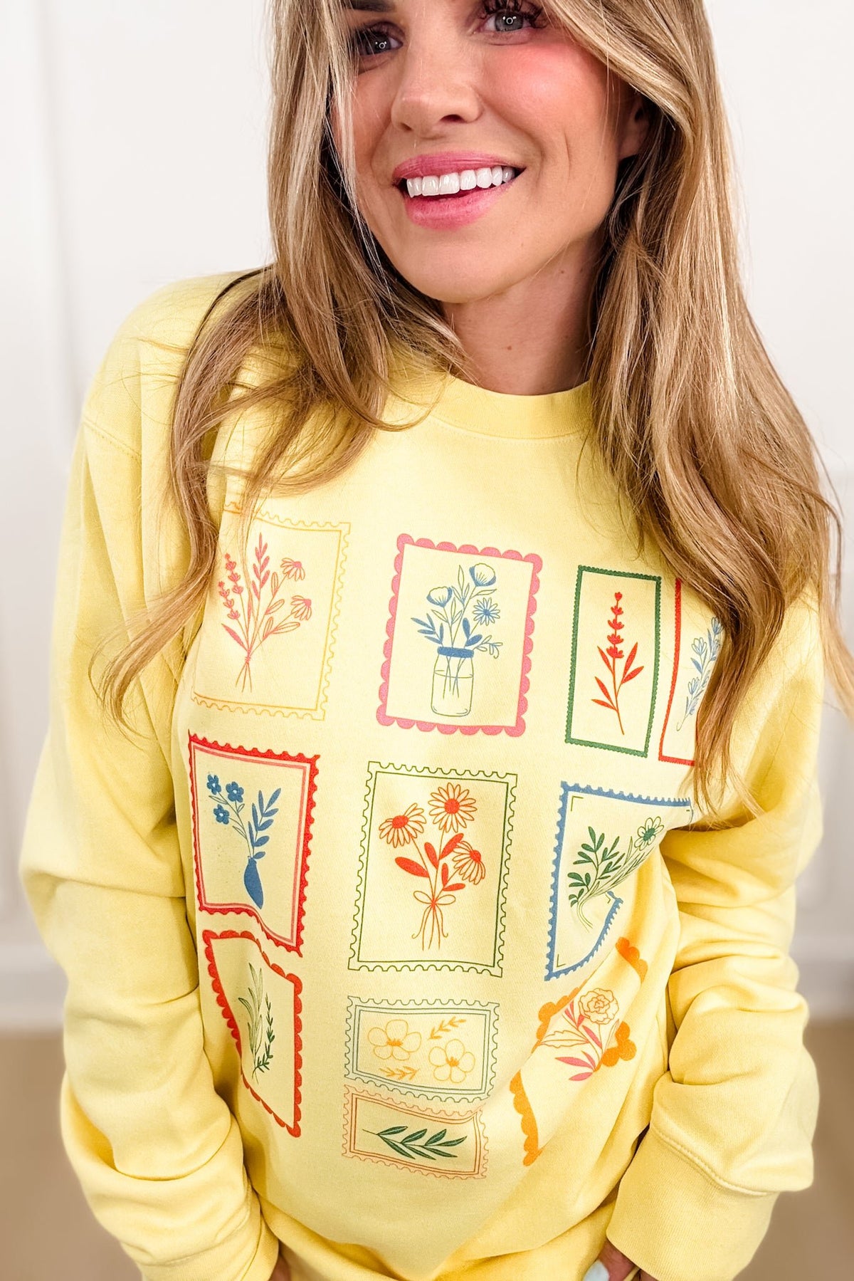Plus/Reg Long Sleeve Vintage Floral Stamp Graphic Pullover - Freckled Poppy