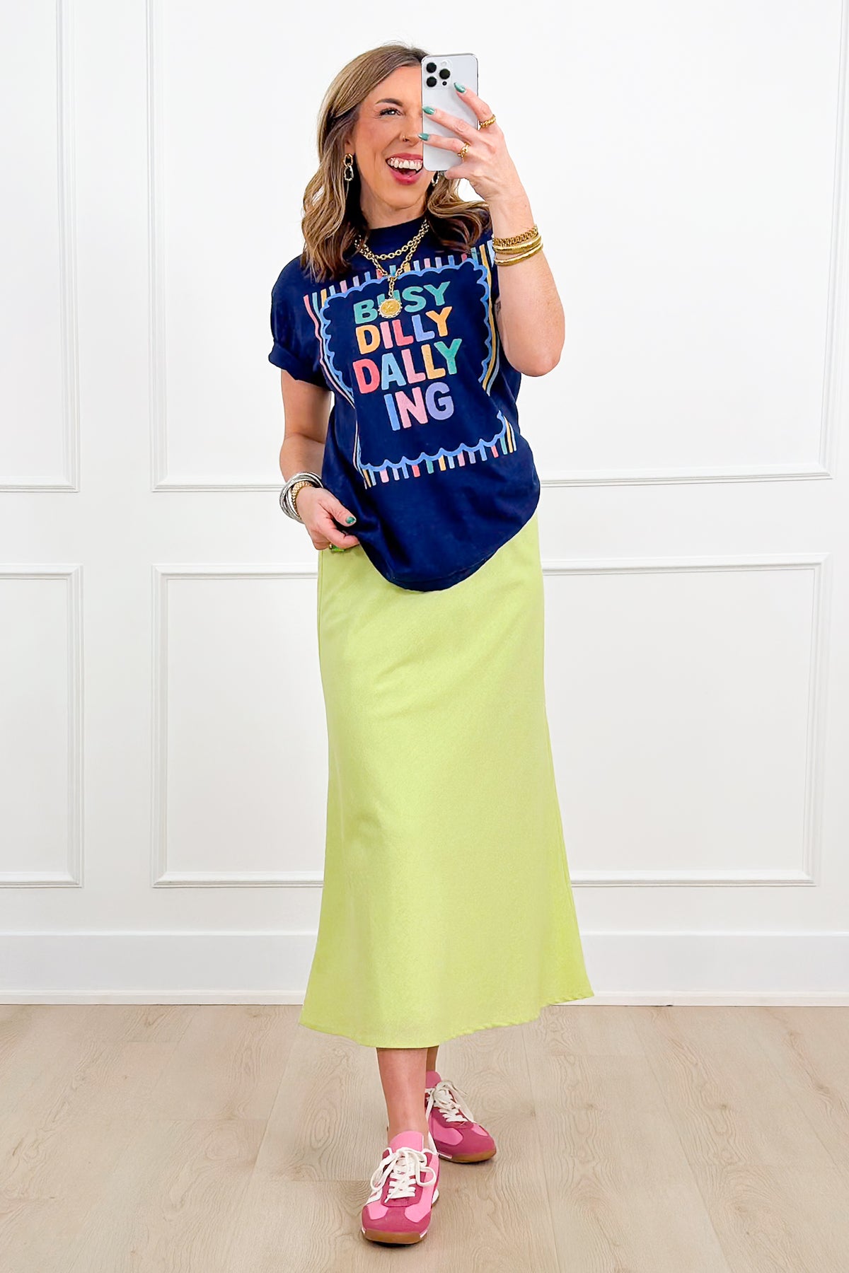 Plus/Reg Short Sleeve "Busy Dilly Dallying" Graphic Tee - Freckled Poppy