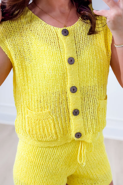 Plus/Reg Knit Sleeveless Button Down Top with Shorts Set - Freckled Poppy