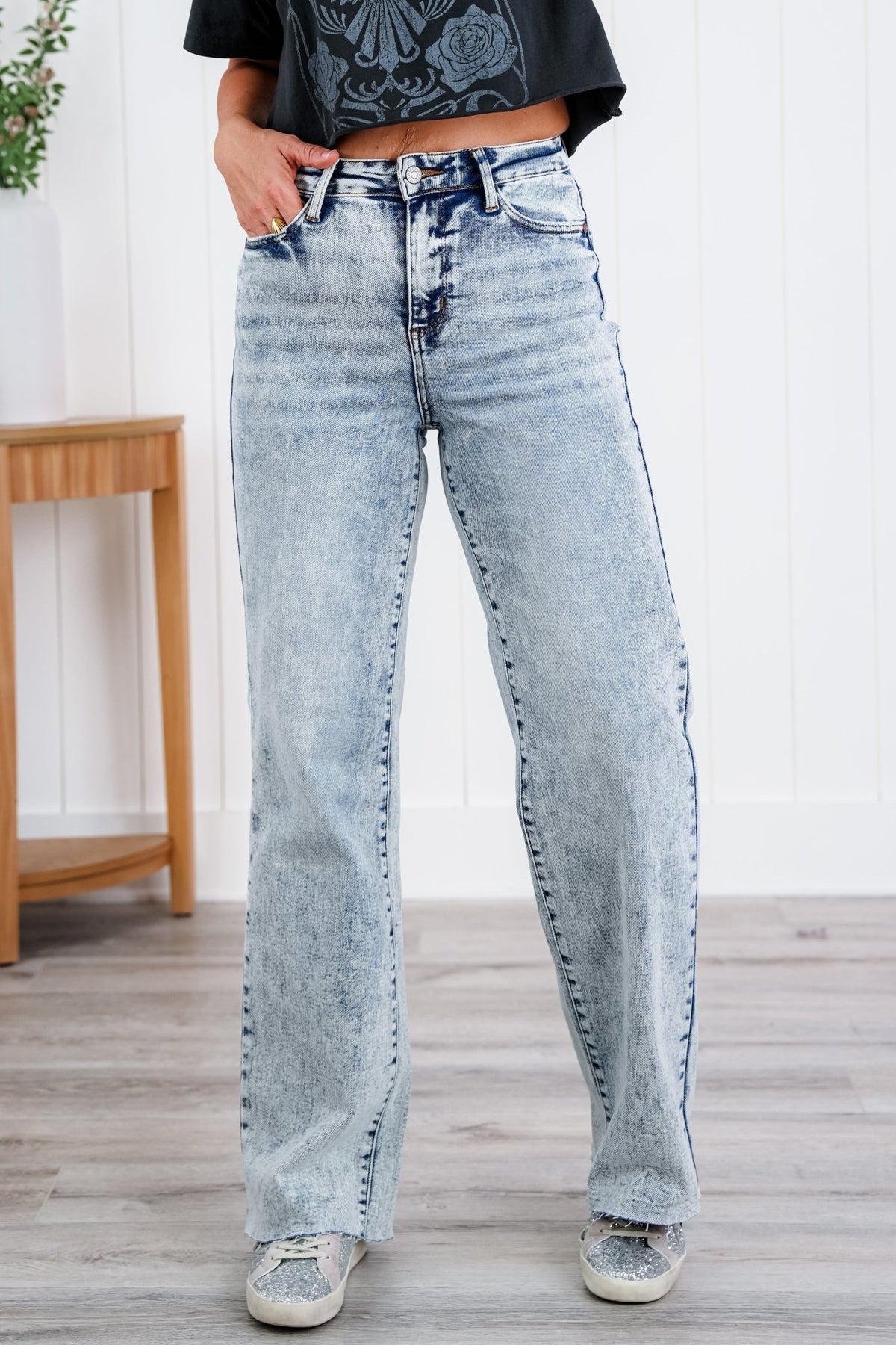 Judy Blue Bad Blood High Rise Light Mineral Wash Raw Hem Wide Leg Jeans - Freckled Poppy