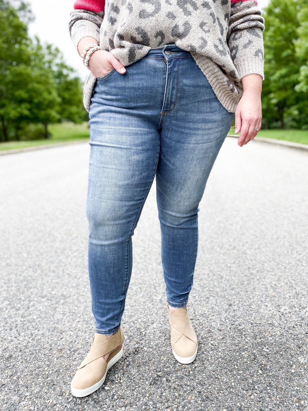 Judy Blue BEST DAMN SKINNIES EVER (BDS) Pin Tacked Non-Distressed - Freckled Poppy