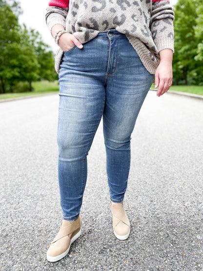 Judy Blue BEST DAMN SKINNIES EVER (BDS) Pin Tacked Non-Distressed - Freckled Poppy