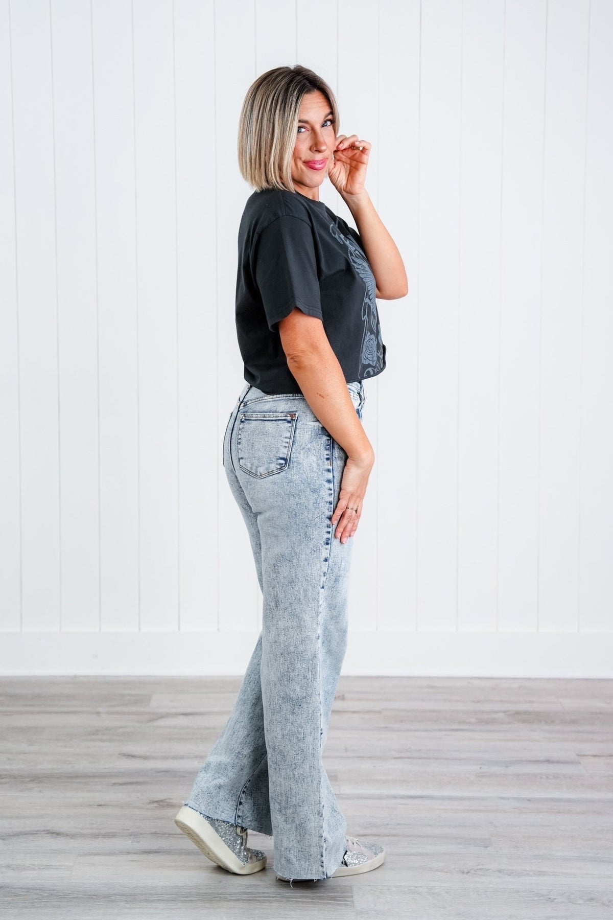 Judy Blue Bad Blood High Rise Light Mineral Wash Raw Hem Wide Leg Jeans - Freckled Poppy