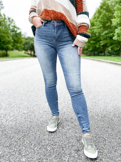 Judy Blue BEST DAMN SKINNIES EVER (BDS) Pin Tacked Non-Distressed - Freckled Poppy