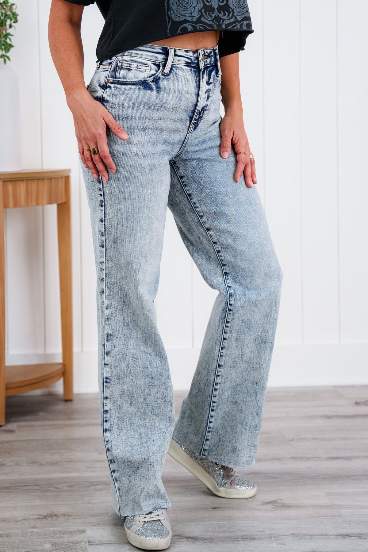 Judy Blue Bad Blood High Rise Light Mineral Wash Raw Hem Wide Leg Jeans - Freckled Poppy