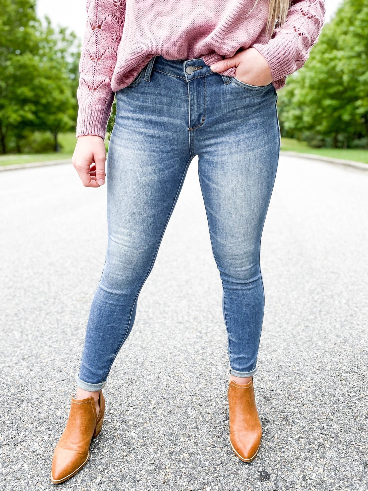 Judy Blue BEST DAMN SKINNIES EVER (BDS) Pin Tacked Non-Distressed - Freckled Poppy