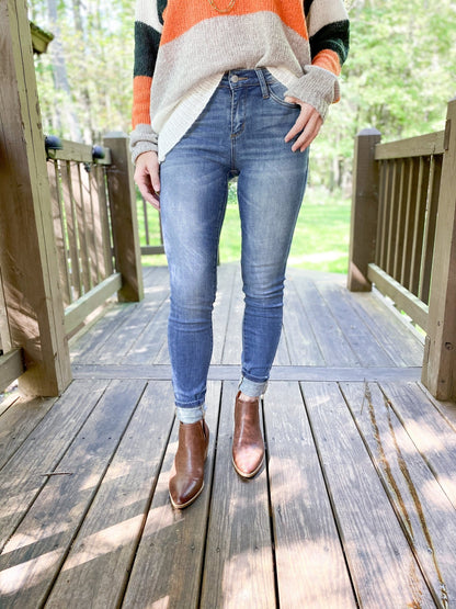 Judy Blue BEST DAMN SKINNIES EVER (BDS) Pin Tacked Non-Distressed - Freckled Poppy